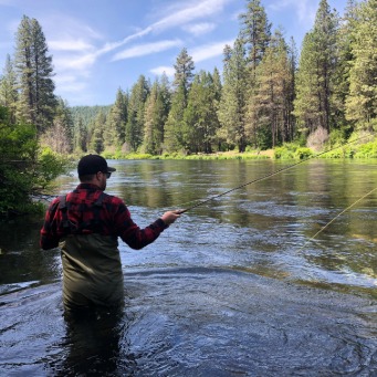Central Oregon Fly Fishing: Your Guide to Top Fishing Spots and Tips